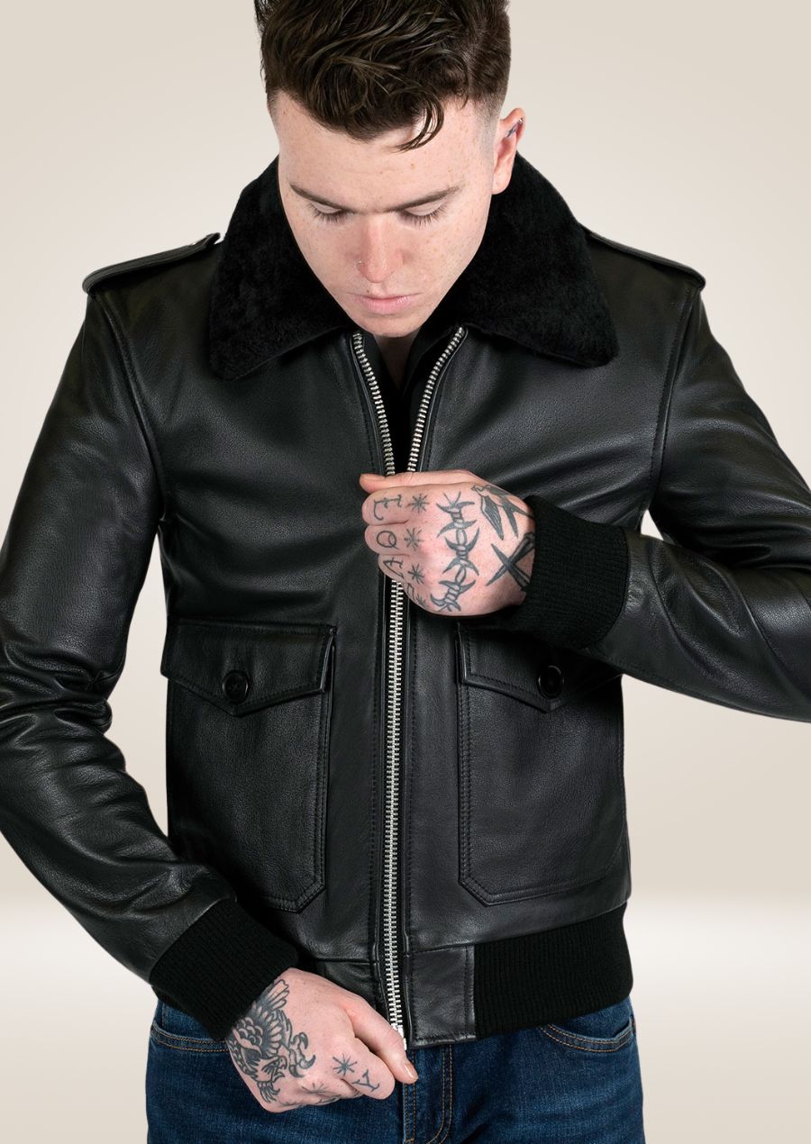 Premium men’s aviator jacket in black leather with shearling collar
